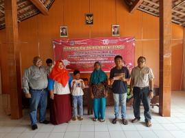 PENYALURAN BANTUAN SOSIAL BAGI ANAK YATIM, PIATU DAN YATIM PIATU YANG MASIH SEKOLAH
